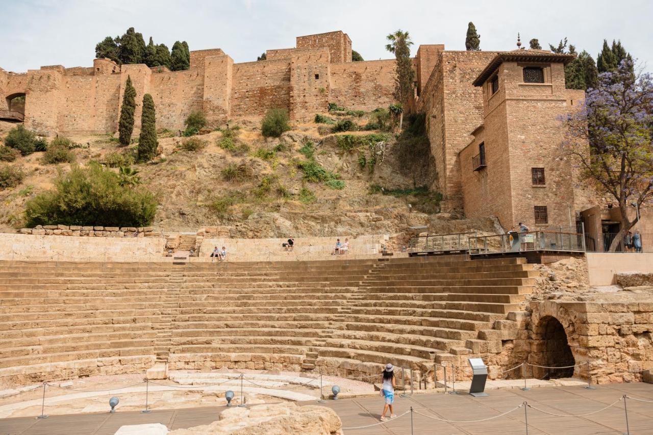 In The Historic Center Of Malaga, Very Close To The Beach And The Ave Train Station, With Private Parking 外观 照片