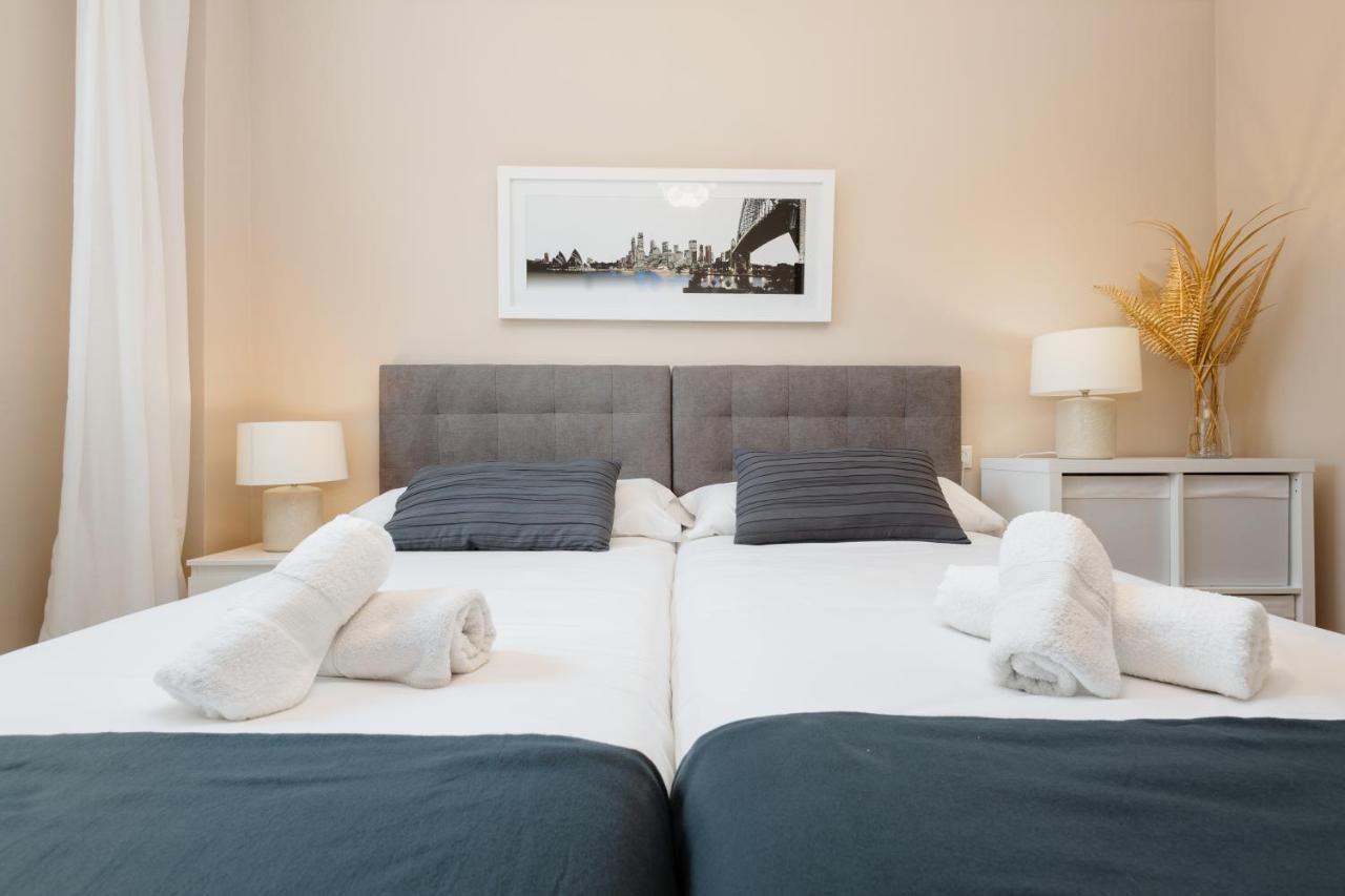 In The Historic Center Of Malaga, Very Close To The Beach And The Ave Train Station, With Private Parking 外观 照片