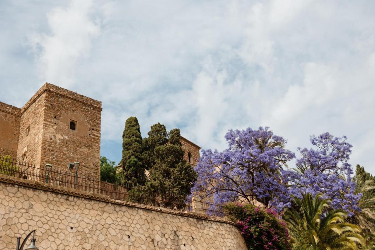 In The Historic Center Of Malaga, Very Close To The Beach And The Ave Train Station, With Private Parking 外观 照片