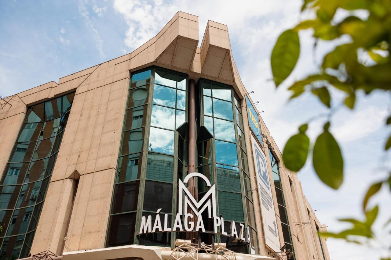In The Historic Center Of Malaga, Very Close To The Beach And The Ave Train Station, With Private Parking 外观 照片